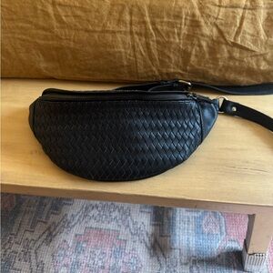 MANDRN black leather woven Fanny pack